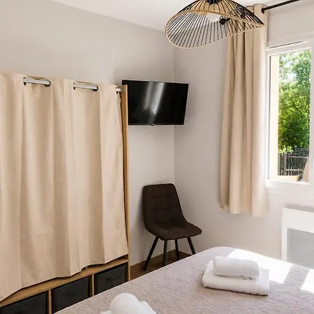 Сasa de vacaciones A L'ombre Des Noyers Piscine Chauffée Groléjac